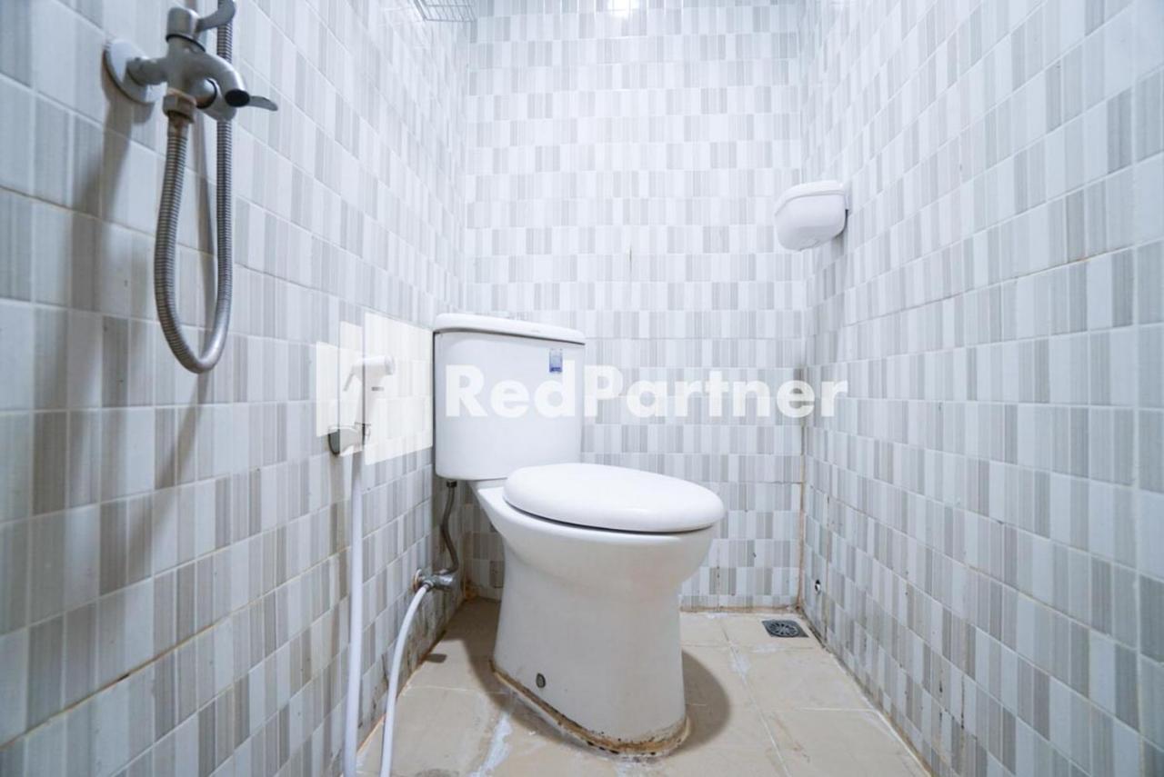 Eascot Hotel Mitra Reddoorz Τζακάρτα Εξωτερικό φωτογραφία