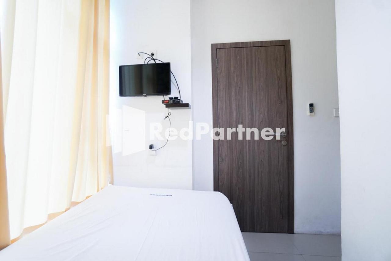 Eascot Hotel Mitra Reddoorz Τζακάρτα Εξωτερικό φωτογραφία